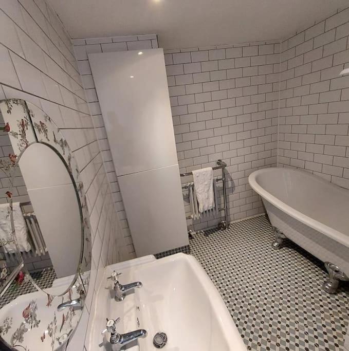 Lovely 1 Bed House In Largs, North Ayrshire ภายนอก รูปภาพ